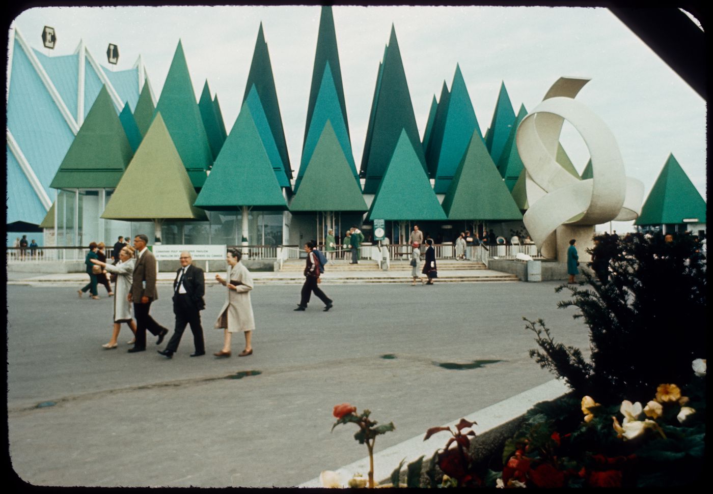 View of the Canadian Pulp and Paper Pavilion, Expo 67, Montréal, Québec