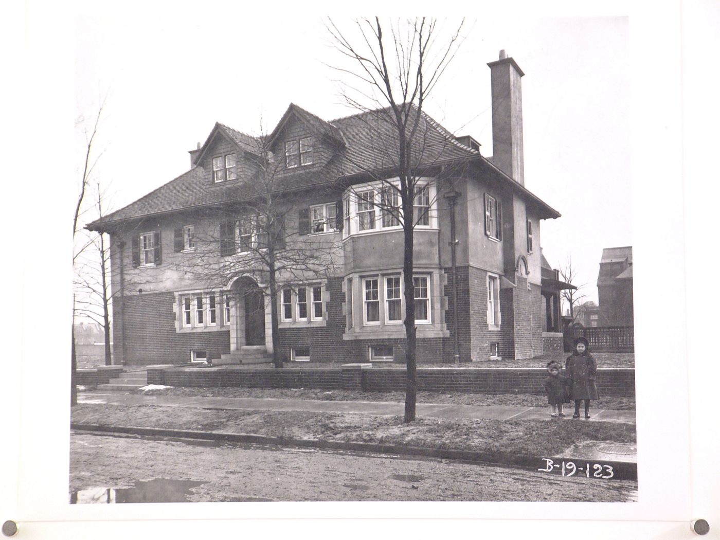 View of the principal and lateral façades of the Albert Kahn house (now the headquarters for the Urban League), 208 Mack Avenue, Detroit, Michigan