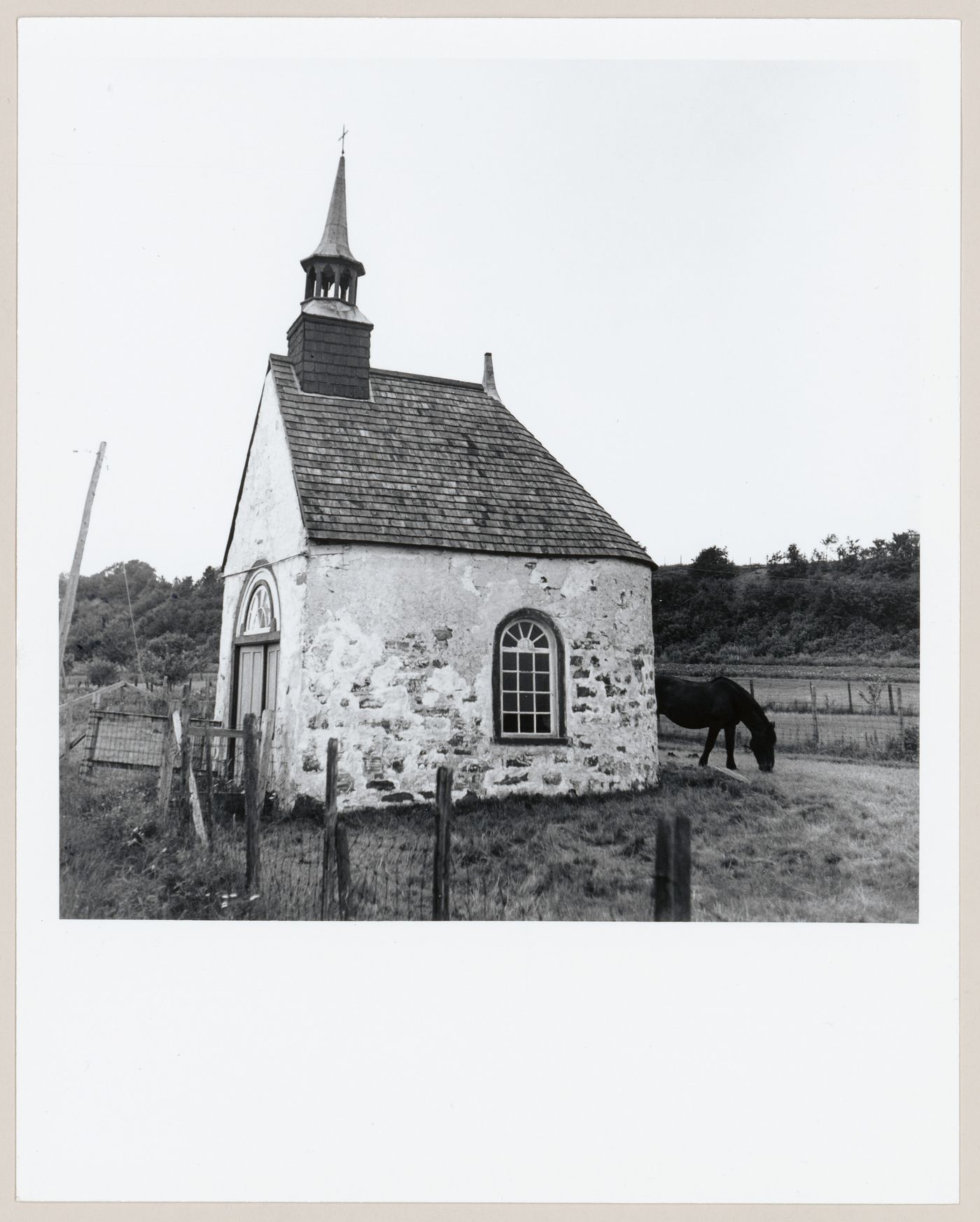 Chapelle de procession dédiée à Saint-Isidore, L'Isle-aux-Coudres, Charlevoix, Québec