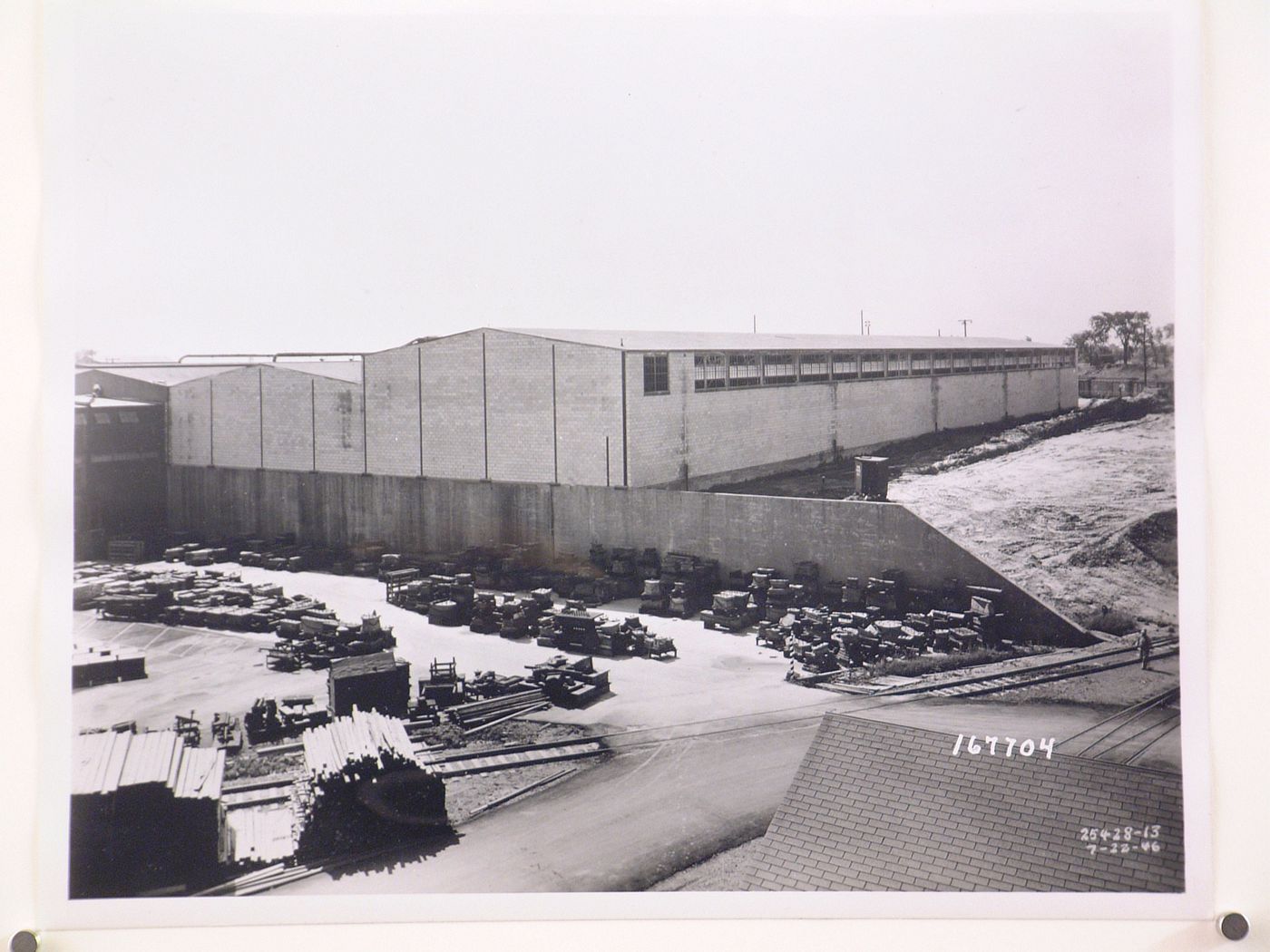 View of the lateral and rear façades of Warehouse No. 2, General Motors Corporation Truck and Coach division Pontiac Plant, Pontiac, Michigan