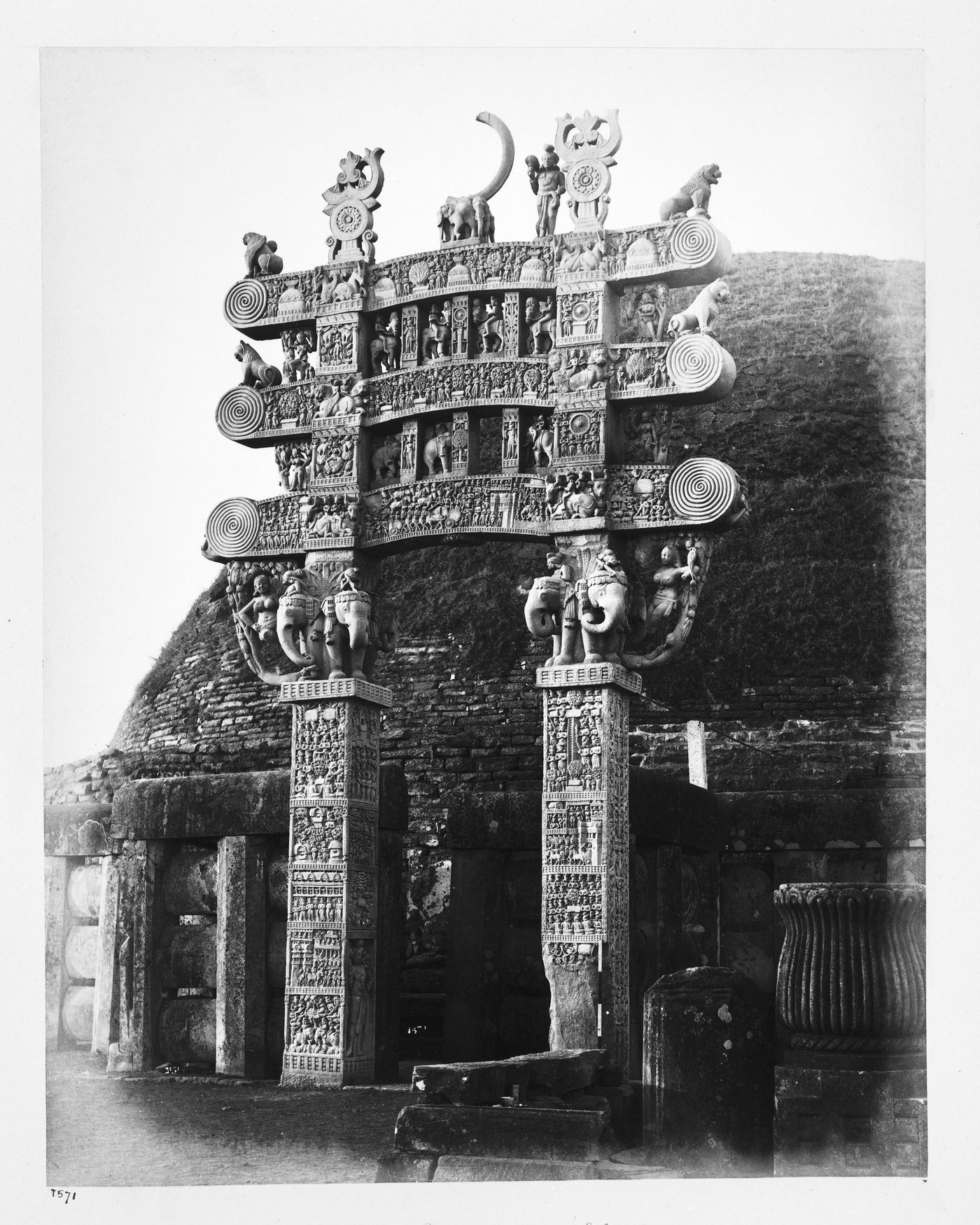 North gate of Great Stupa, near Bhopal, India