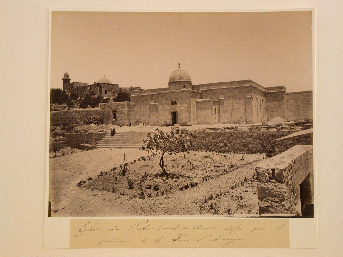 Eglise du Pater (mont des Oliviers) edifie par la princesse de la Tour d'Auvergne