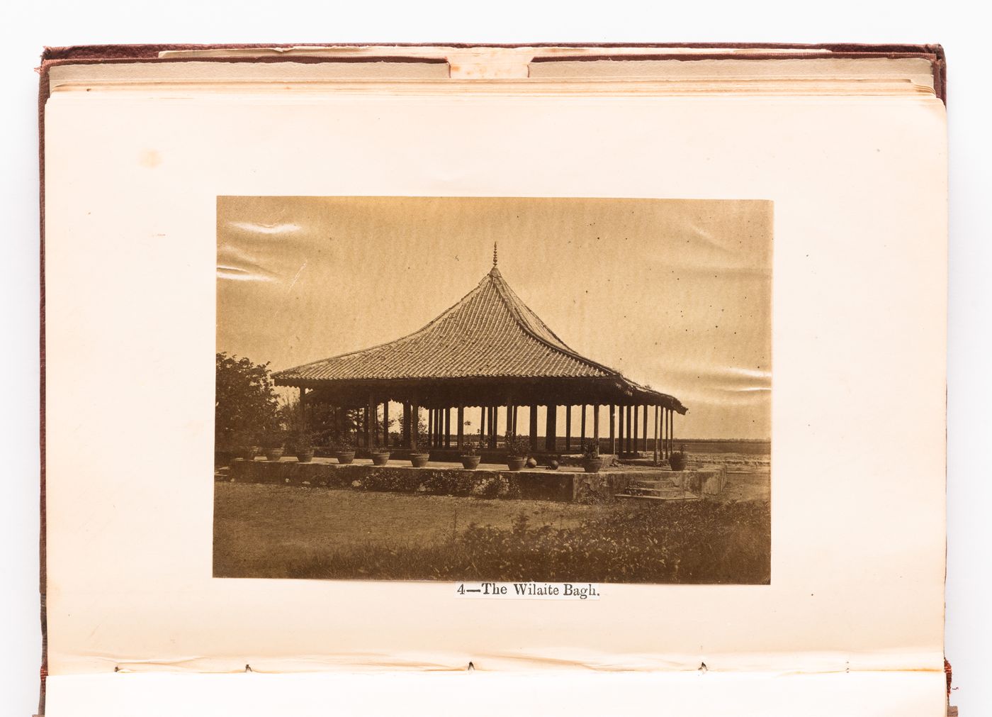 View of the Wilaiti Bagh summerhouse, Lucknow, India