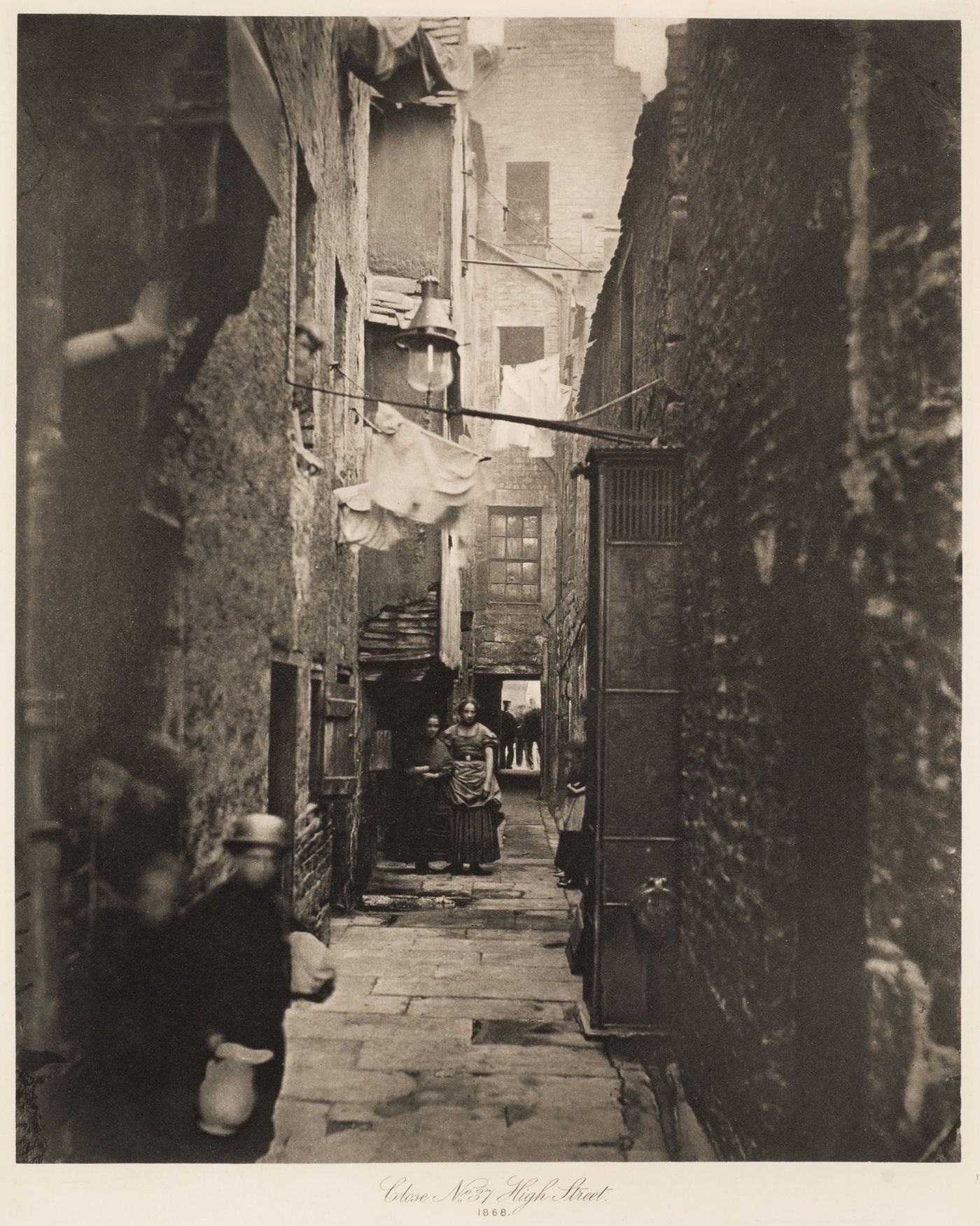 Close No 37 High Street, 1868