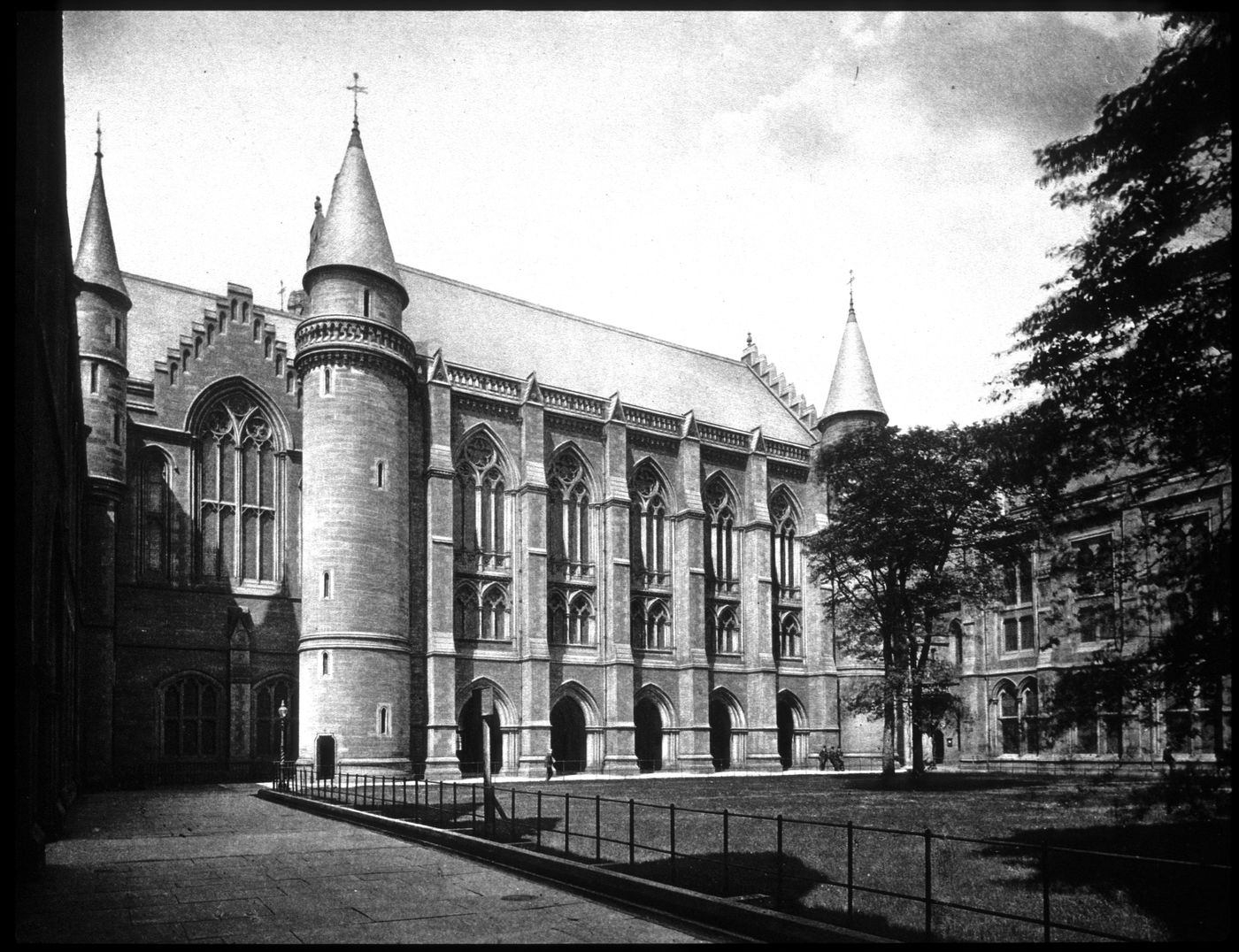 Plate from album ''University of Glasgow, Old and New''