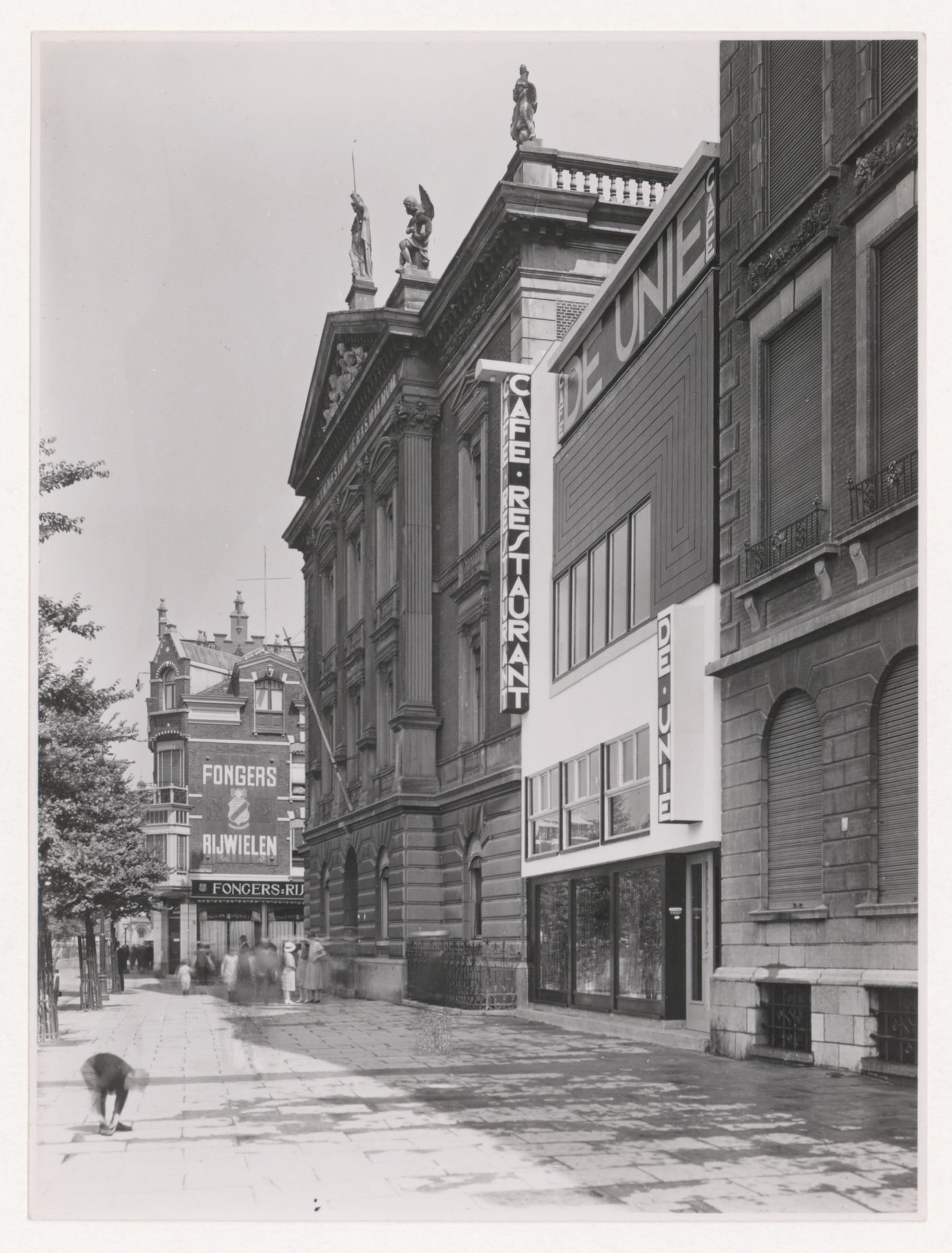 Exterior view of Café de Unie from the street, Rotterdam, Netherlands