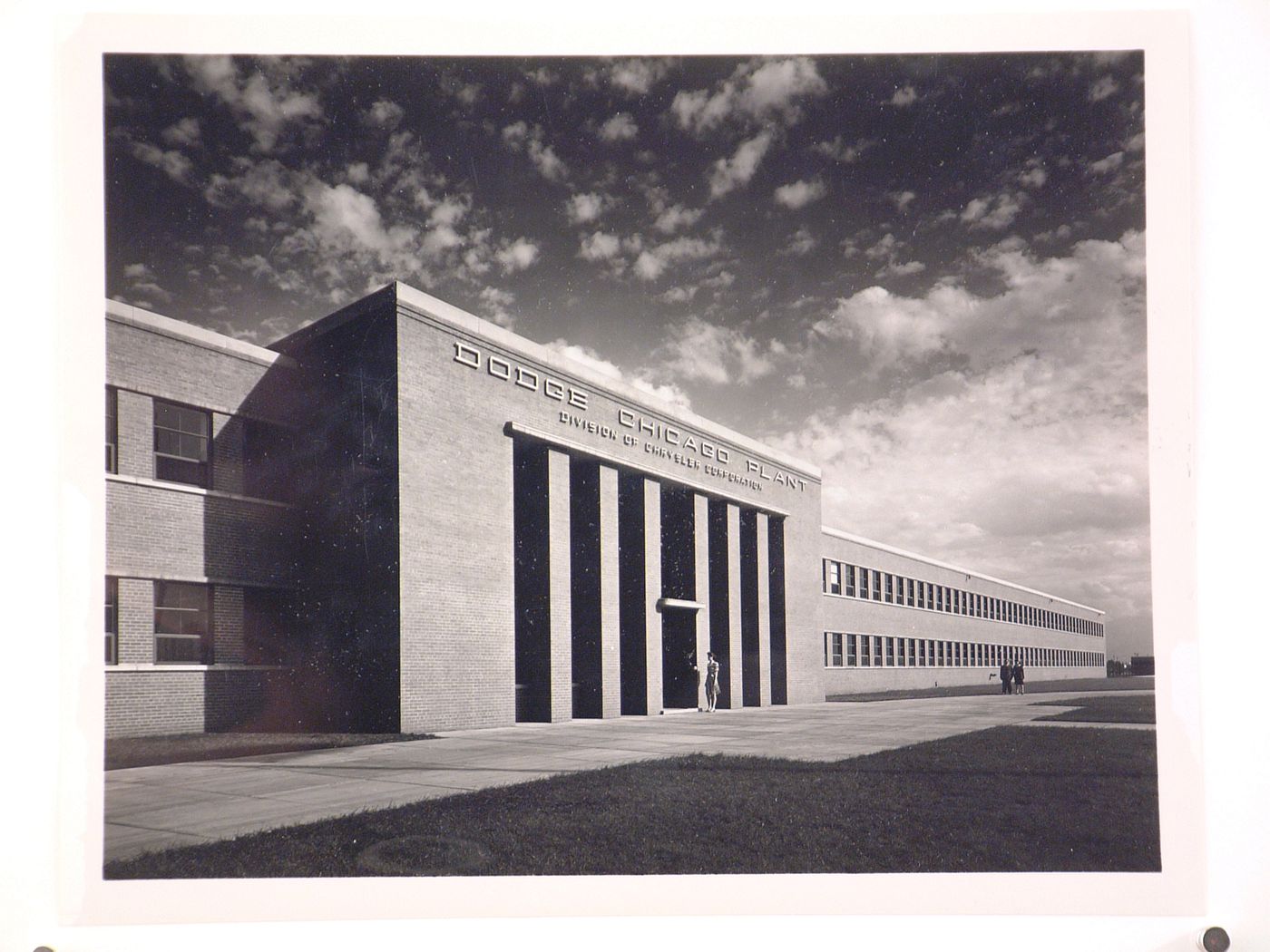 View of the principal façade of the Administration Building, Dodge Chicago Plant, Chrysler Corporation Dodge division, Chicago, Illinois