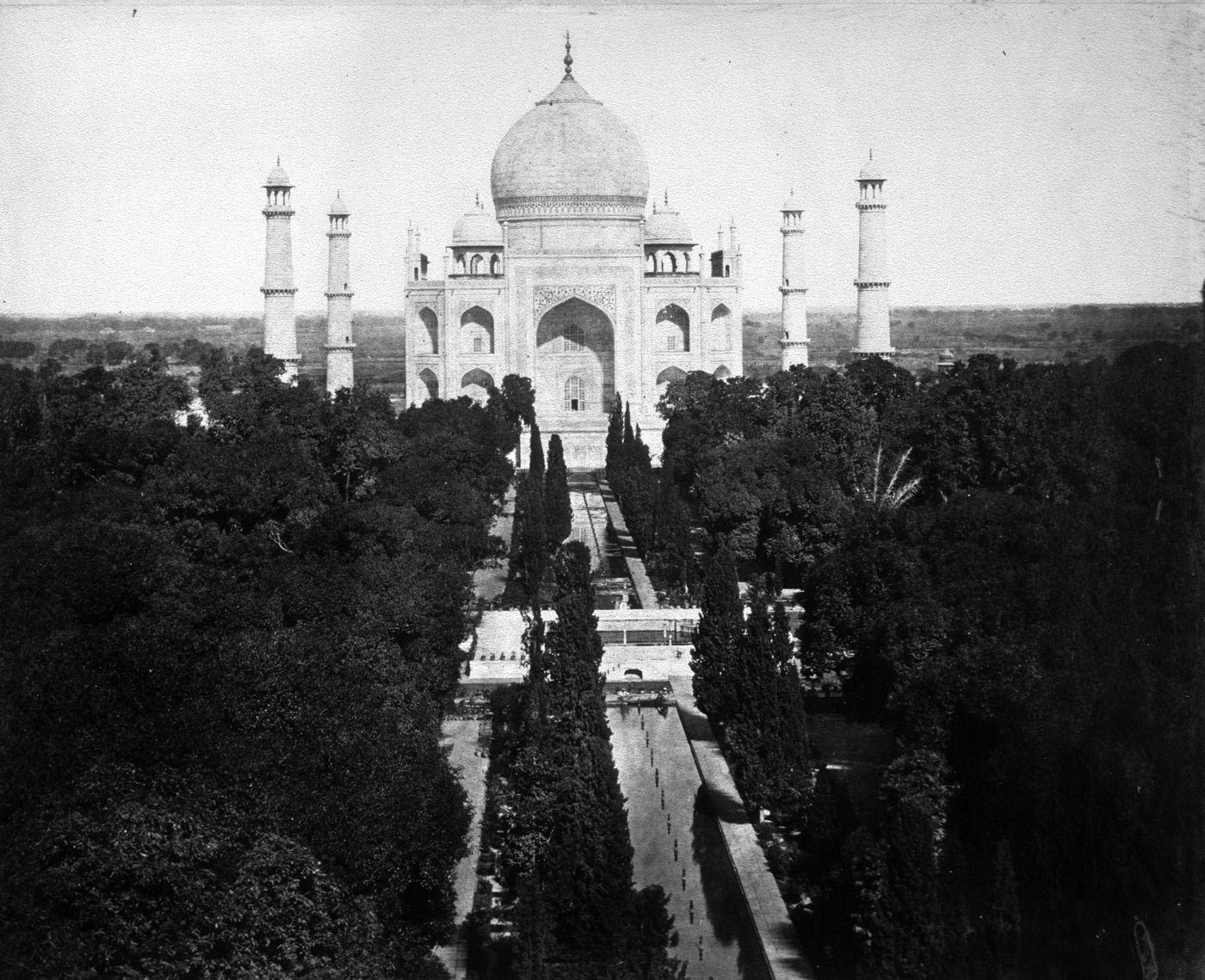 Panorama of the Taj Mahal with the garden in the foreground, Agra, India