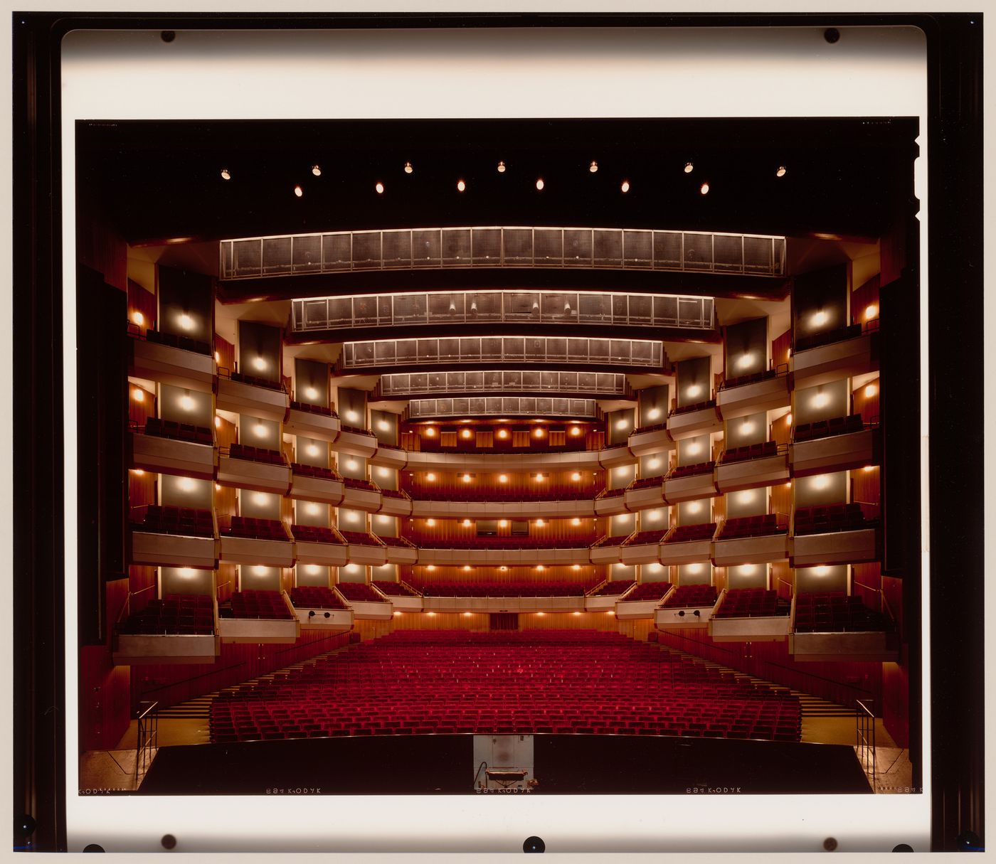 Staatsoper, 1675 seats, Hamburg, Germany