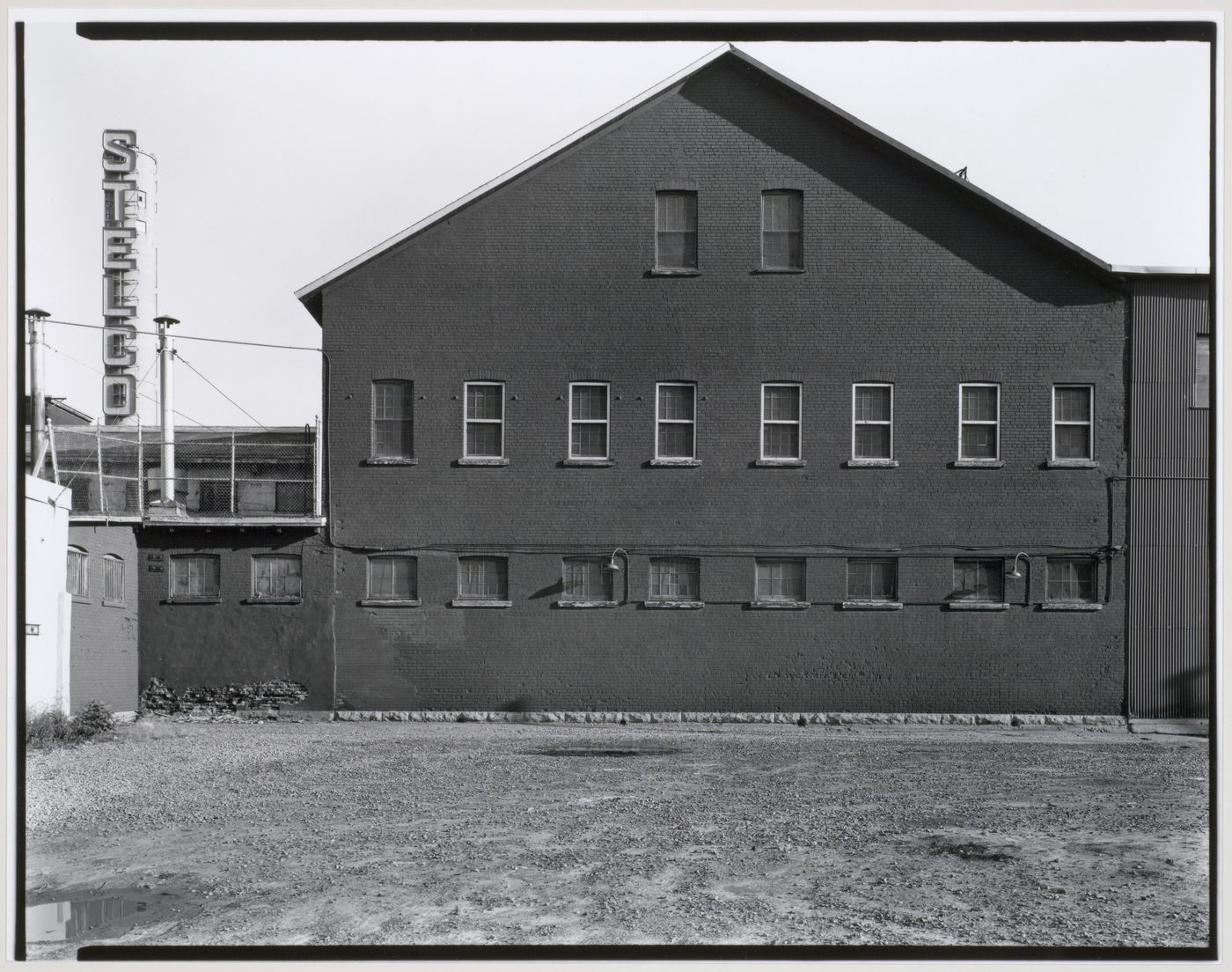 Stelco, Usine Notre-Dame, looking south southeast from Notre-Dame Street, Montréal, Québec