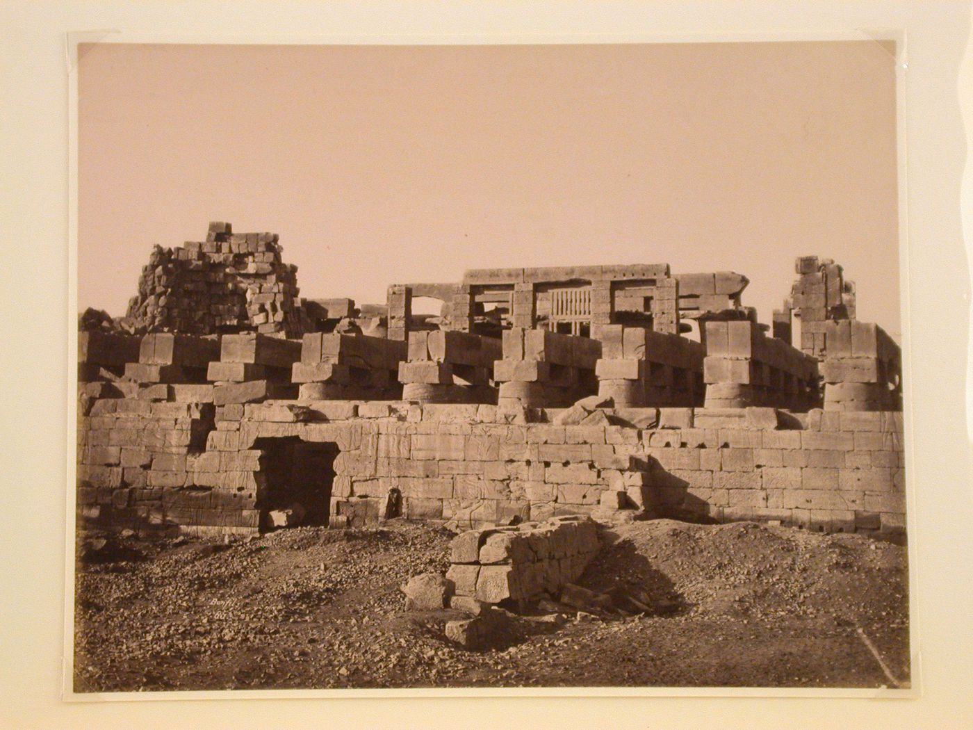 Partie exterieure les plus anciennes du Temple de Karnak, Egypte.