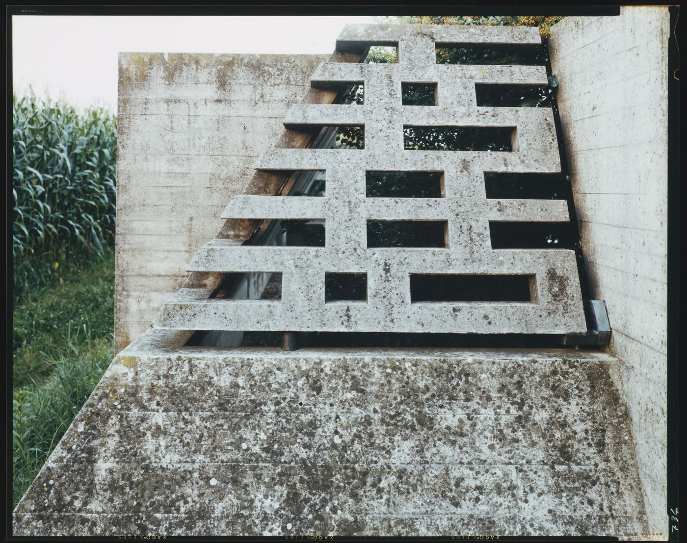 Close-up view of the perimeter wall, Cimitero Brion, San Vito d'Altivole, near Asolo, Italy