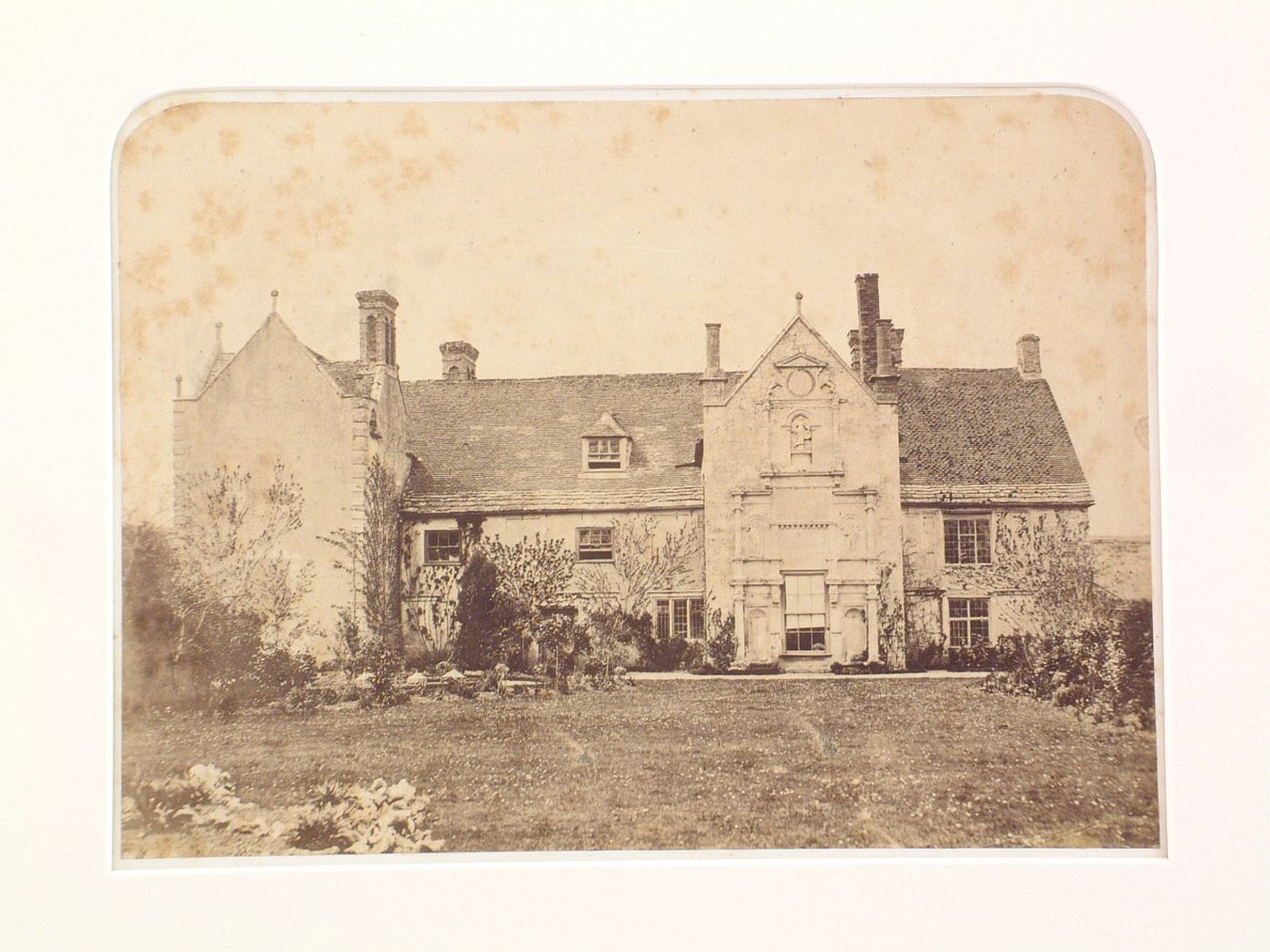 View of a country house from the garden, Waterson, England