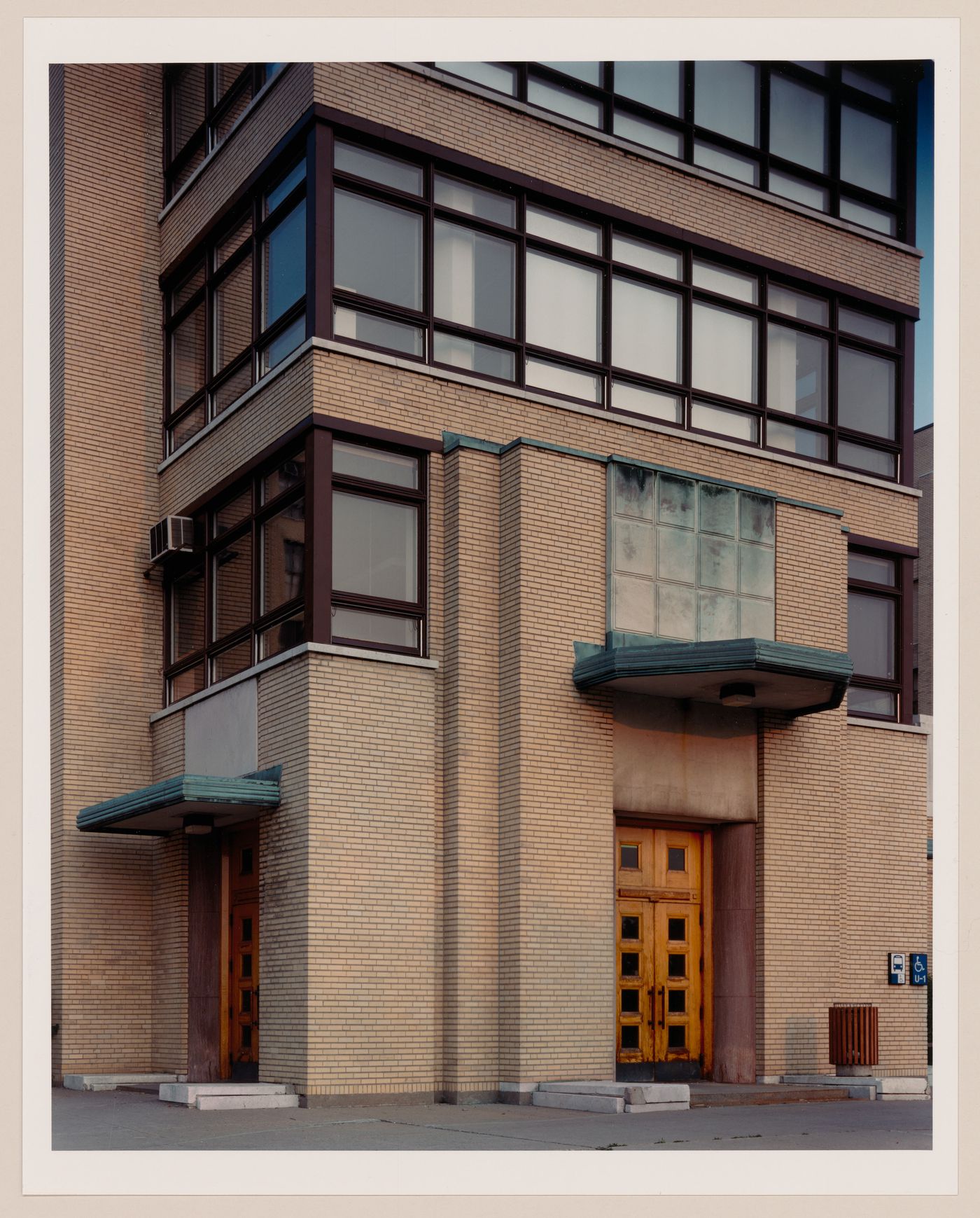 Entry door, west central wing, Université de Montréal, Montréal, Québec