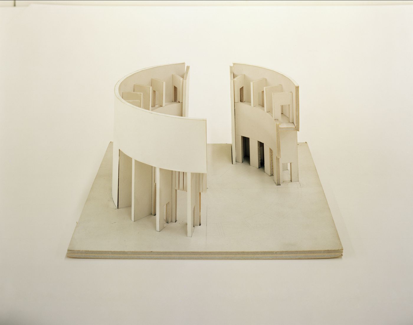 Questioning Pictures: Photograph of study model for the entrance foyer of the Deutsches Historisches Museum by Aldo Rossi, 1987-1990