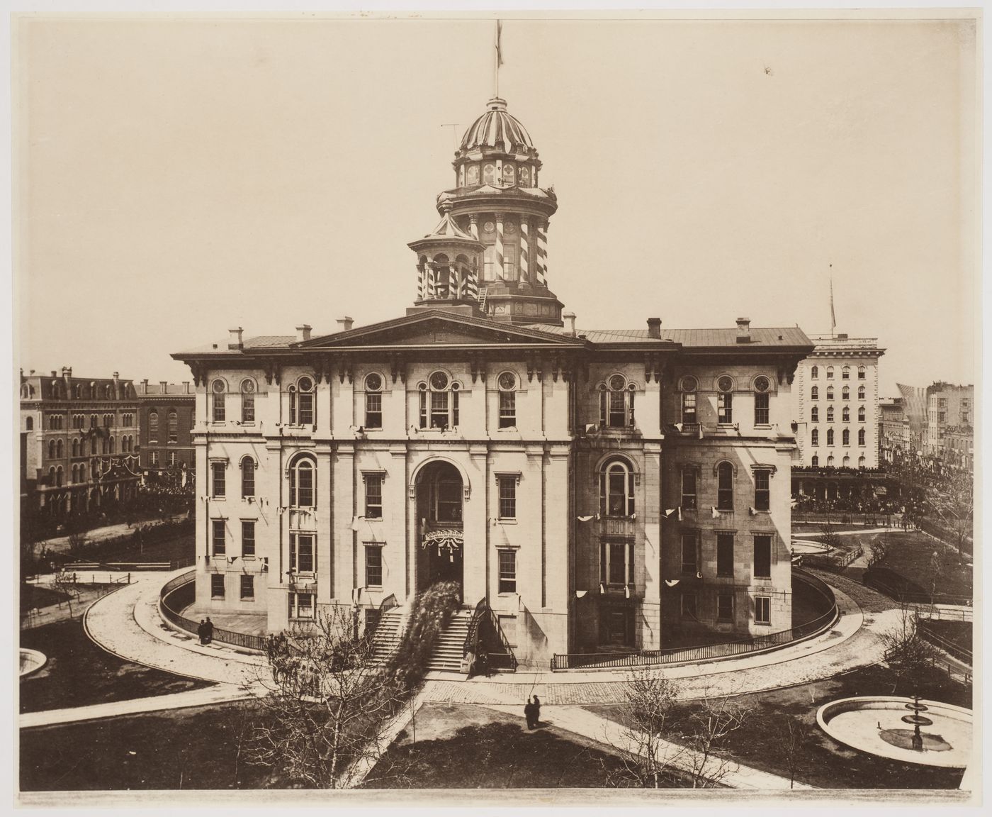 Chicago Court House: Funeral procession of Abraham Lincoln, Chicago, Illinois