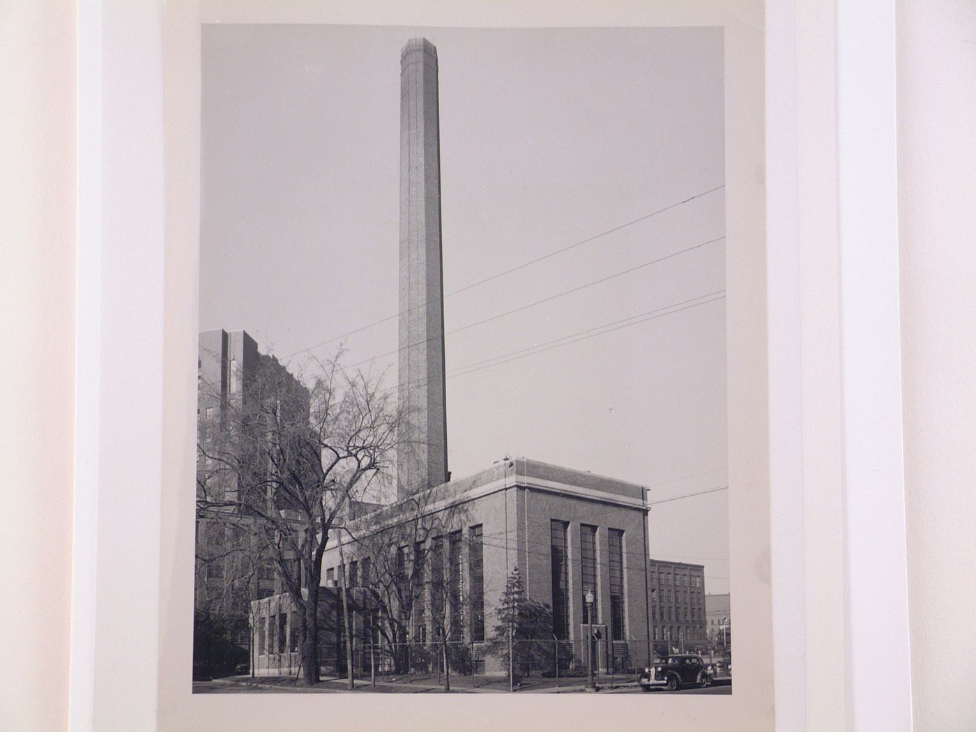 View of the principal and lateral façades of the addition to the Power House with the Manufacturing Building on the left, The Upjohn Company Assembly Plant, Kalamazoo, Michigan