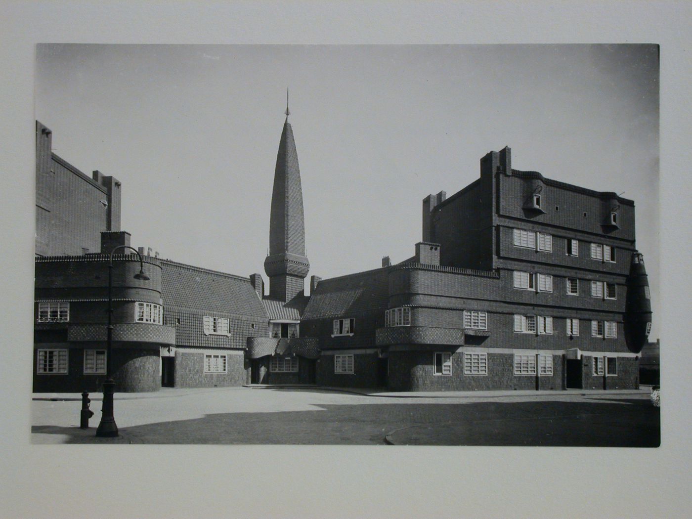 View of the north façade of Block 3 (also known as Het Schip [The Ship]) showing the tower and oriel windows, Eigen Haard Housing Estate, Hembrugstraat, Spaarndammerbuurt, Amsterdam, Netherlands