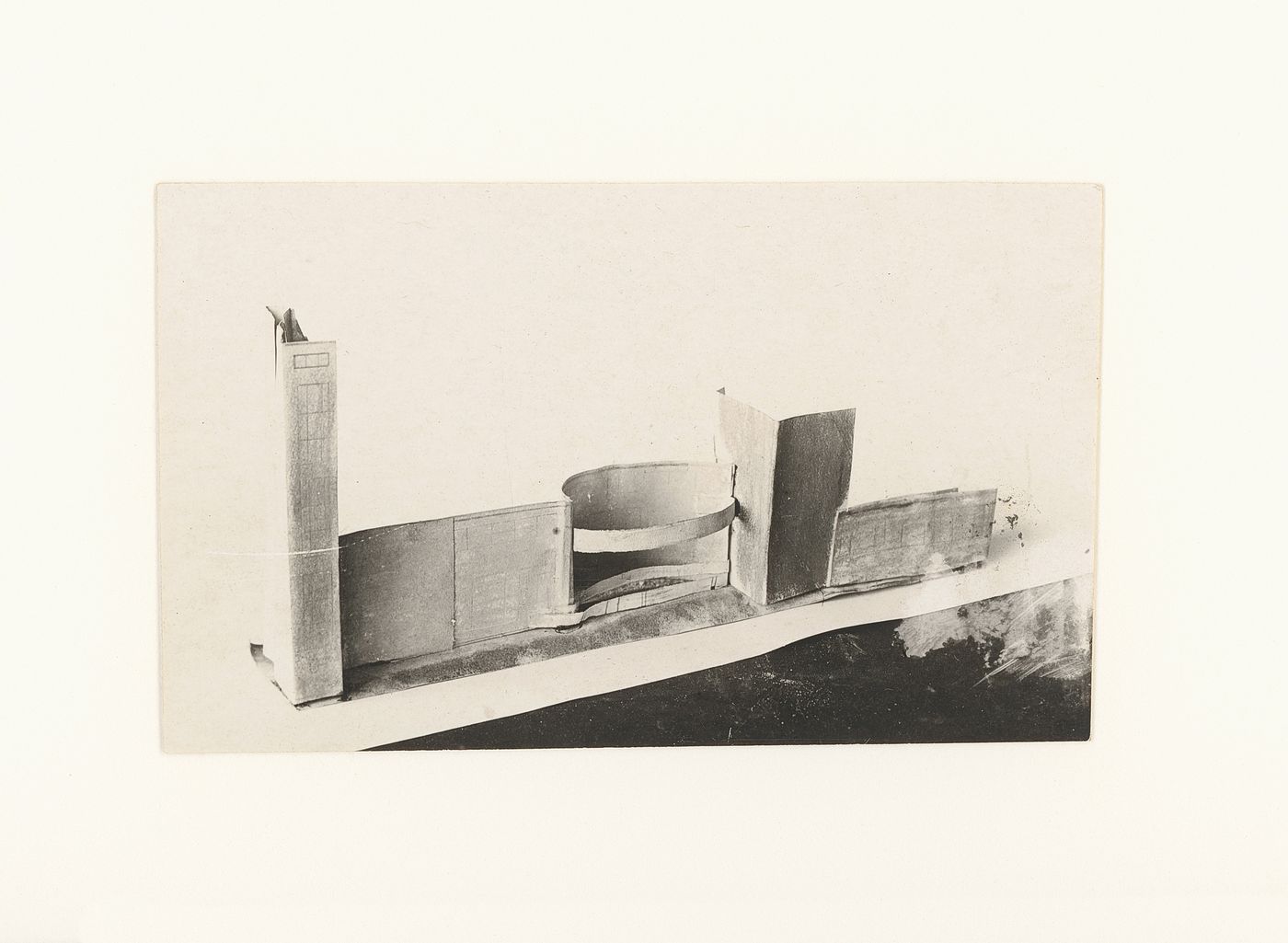 Photograph of a student model on the topic "Voluminous Composition. Major Public Building (View from a Highway) as a Voluminous Composition" for an unidentified course at the Vkhutein (Moscow Higher Technical Institute), Moscow