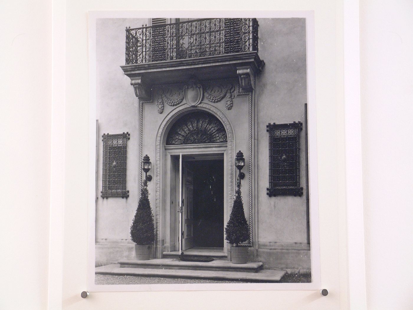 View to the main entrance to the John S. Newberry house (now demolished), Lake Shore Road, Grosse Pointe Farms, Michigan