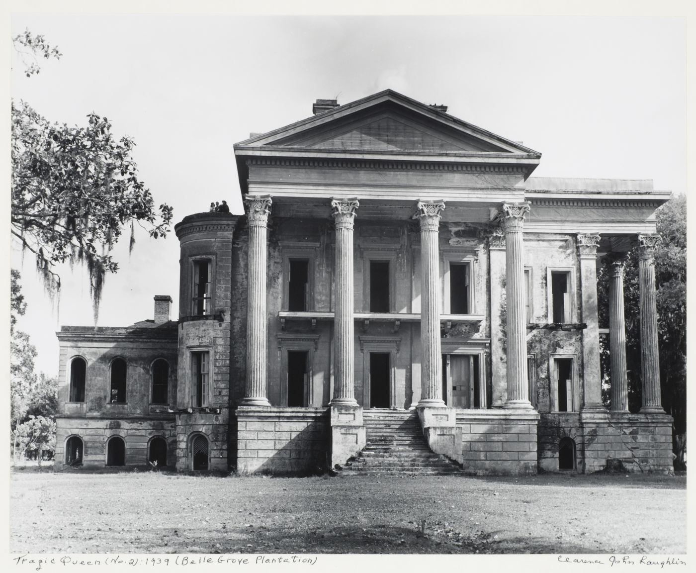 Belle Grove Plantation, front exterior view, Louisiana