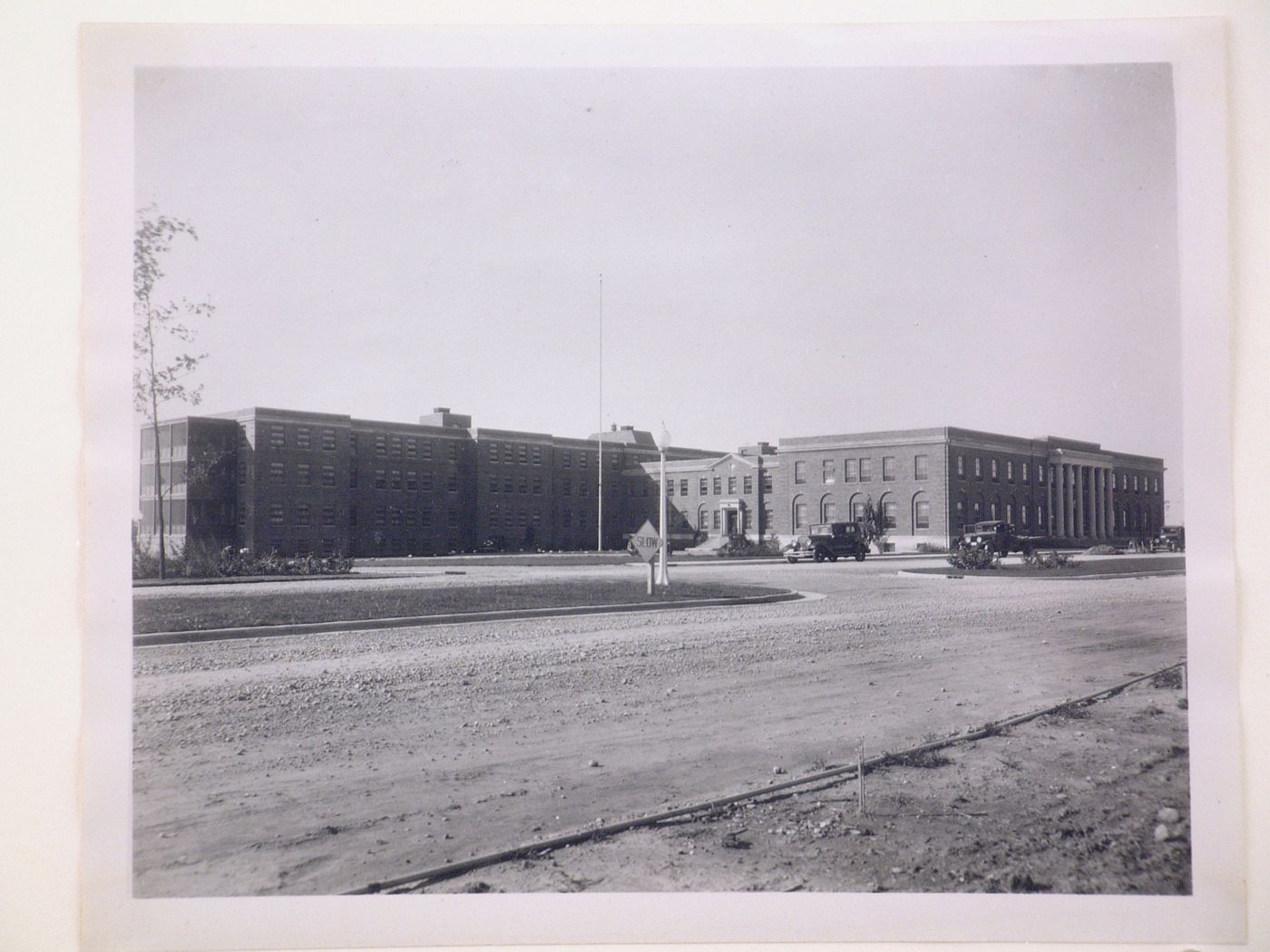 View of the principal and lateral façades of the Michigan State Hospital, Ypsilanti, Michigan