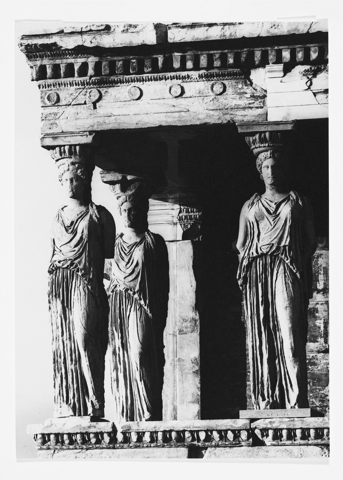 Erechtheion, close-up view of the porch of the Maidens, Caryatids, Acropolis, Athens, Greece