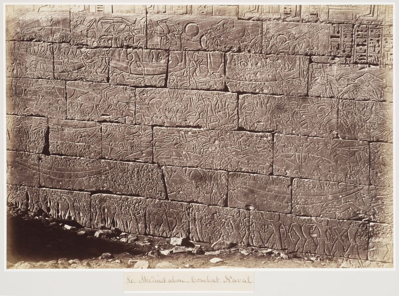 Medinet abou. bombat Naval