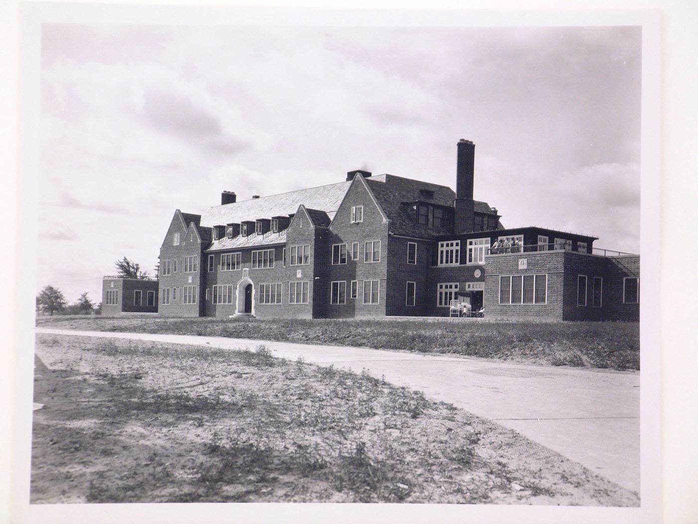 View of the principal façade of the Children's Hospital, Farmington, Michigan