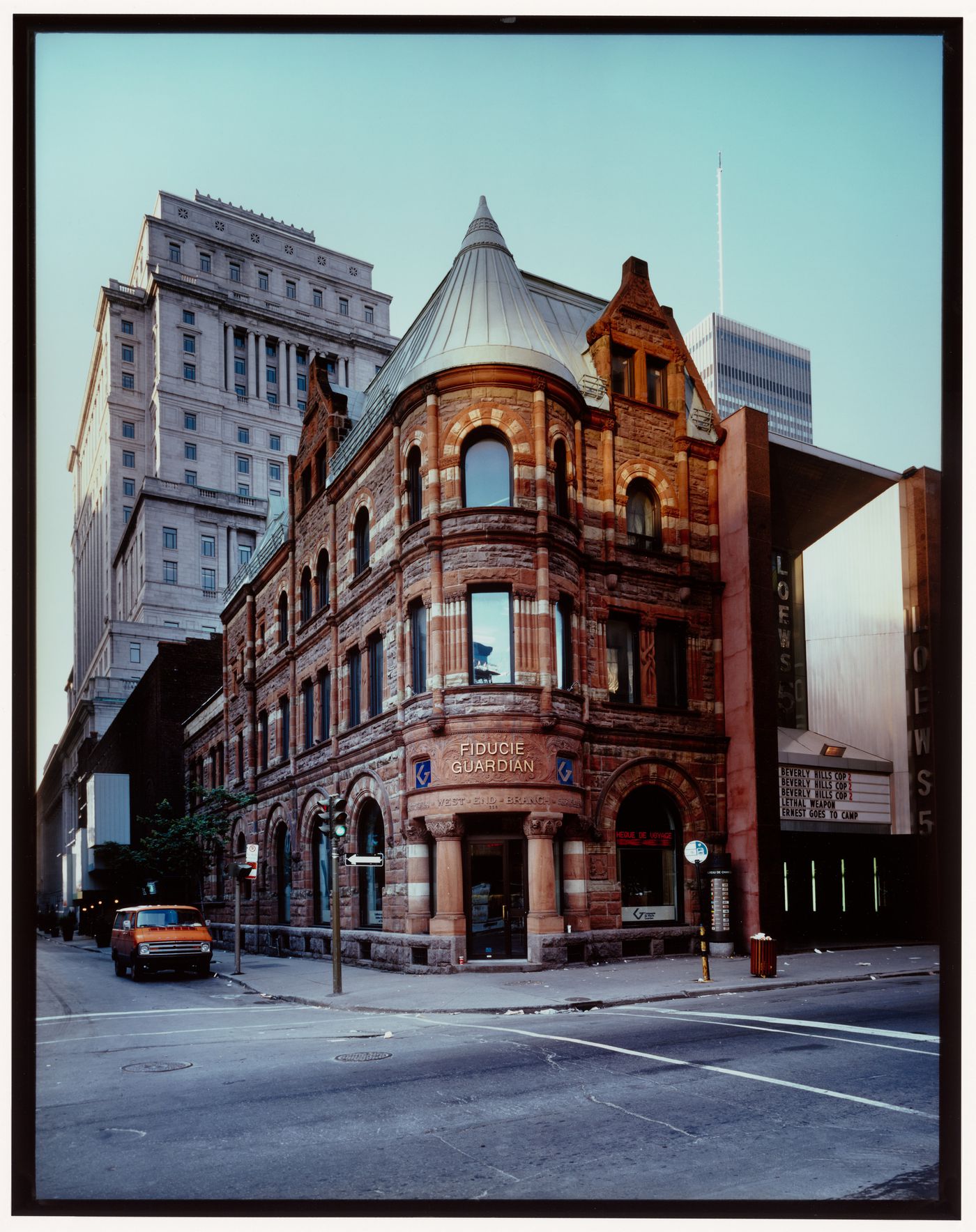 Main façade, Bank of Montréal West End Branch (now Guardian Trust), southwest corner of St. Catherine Street and Mansfield, Montréal, Québec