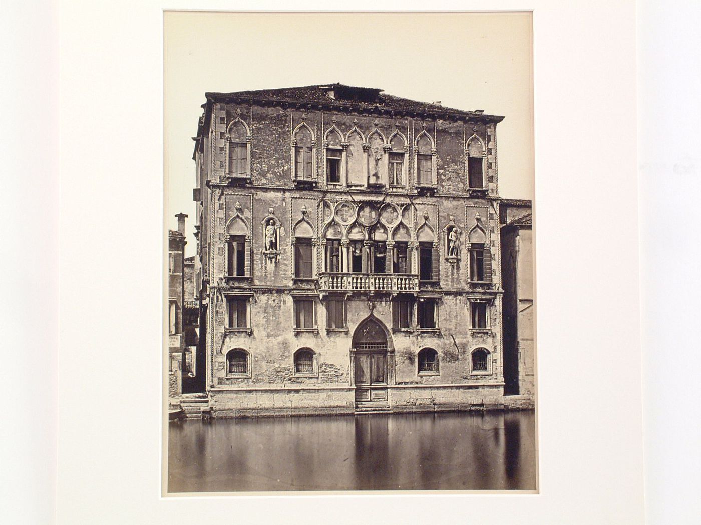 Palazzo Loredan, named de l'Ambasciatore, Venice, Italy