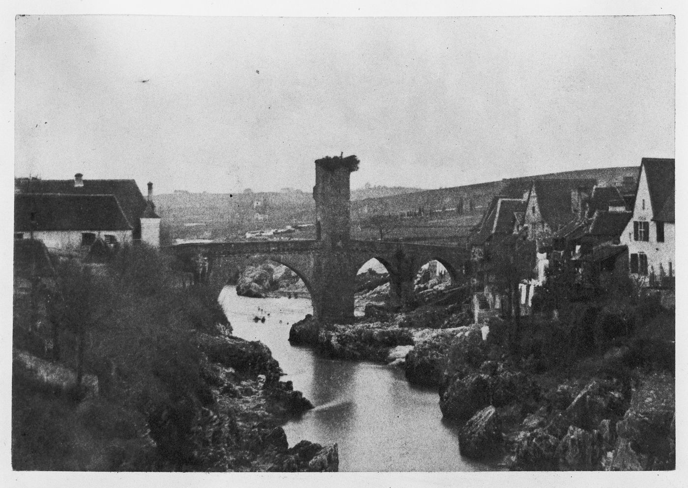 View of Pont Vieux spanning the Gave de Pau, Orthez, France