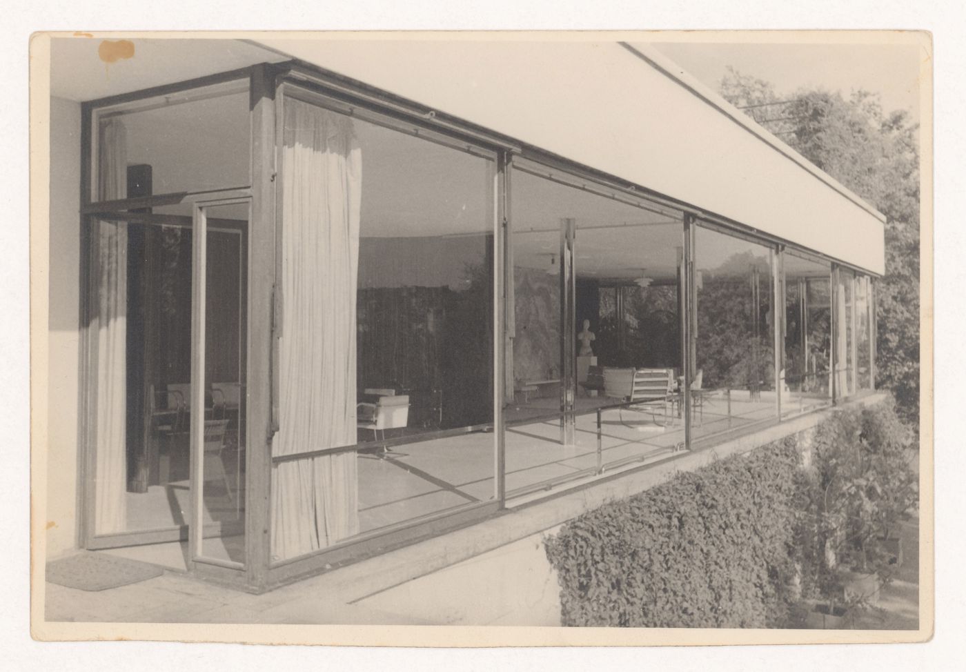 View of the south façade of Tugendhat House showing the glass wall from the terrace, Brno, Czechoslovakia (now Czech Republic)