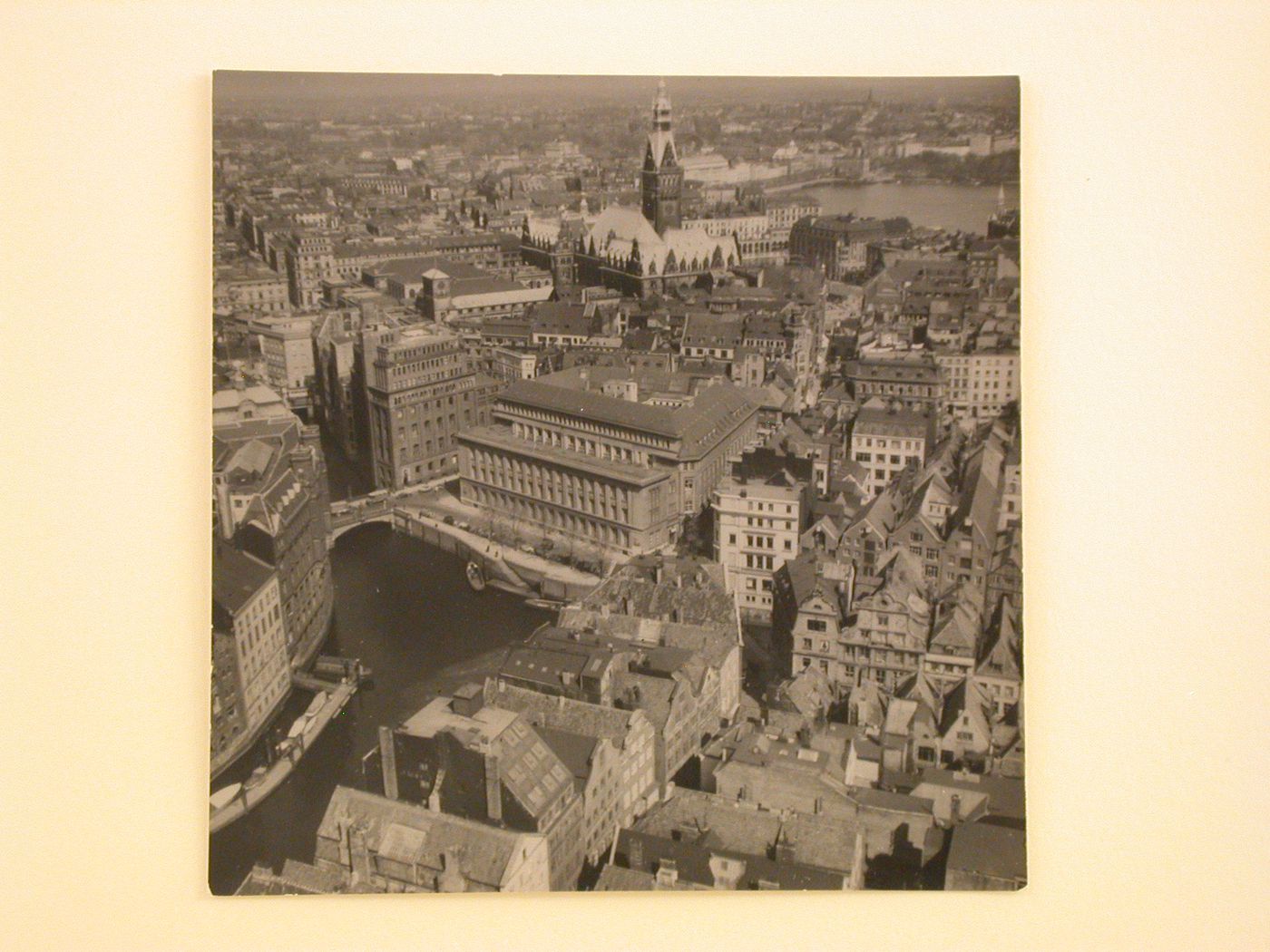 Overview of river and city, Hamburg, Germany