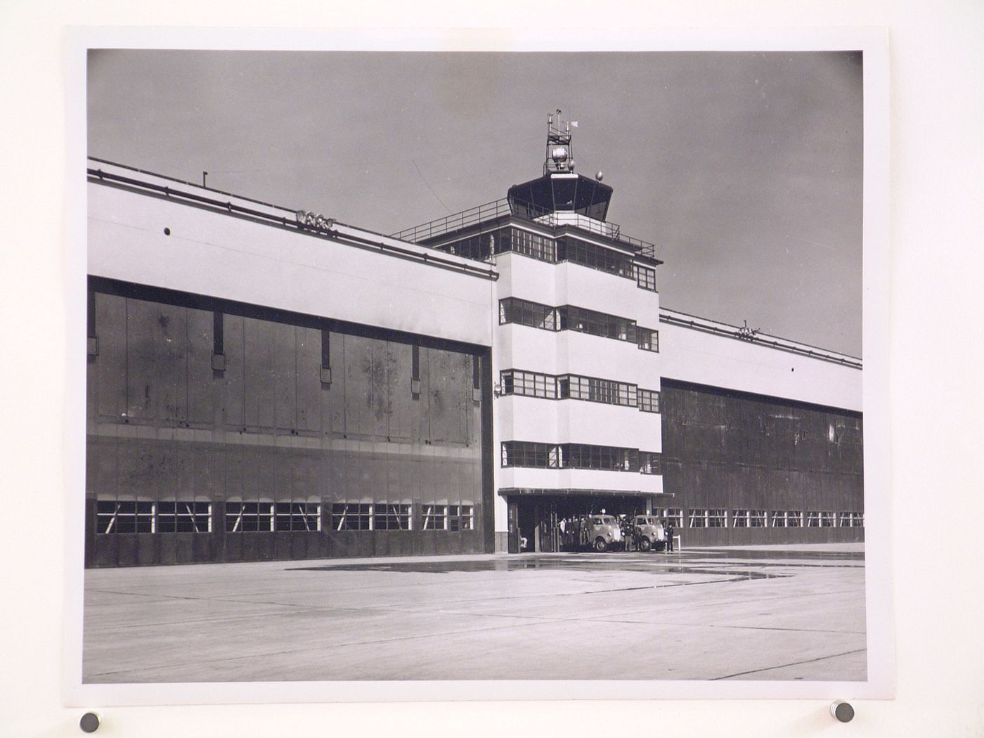 View of the control tower on the north [?] façade of Hangar No. 1, Ford Motor Company Willow Run Bomber Assembly Plant, Willow Run, Michigan