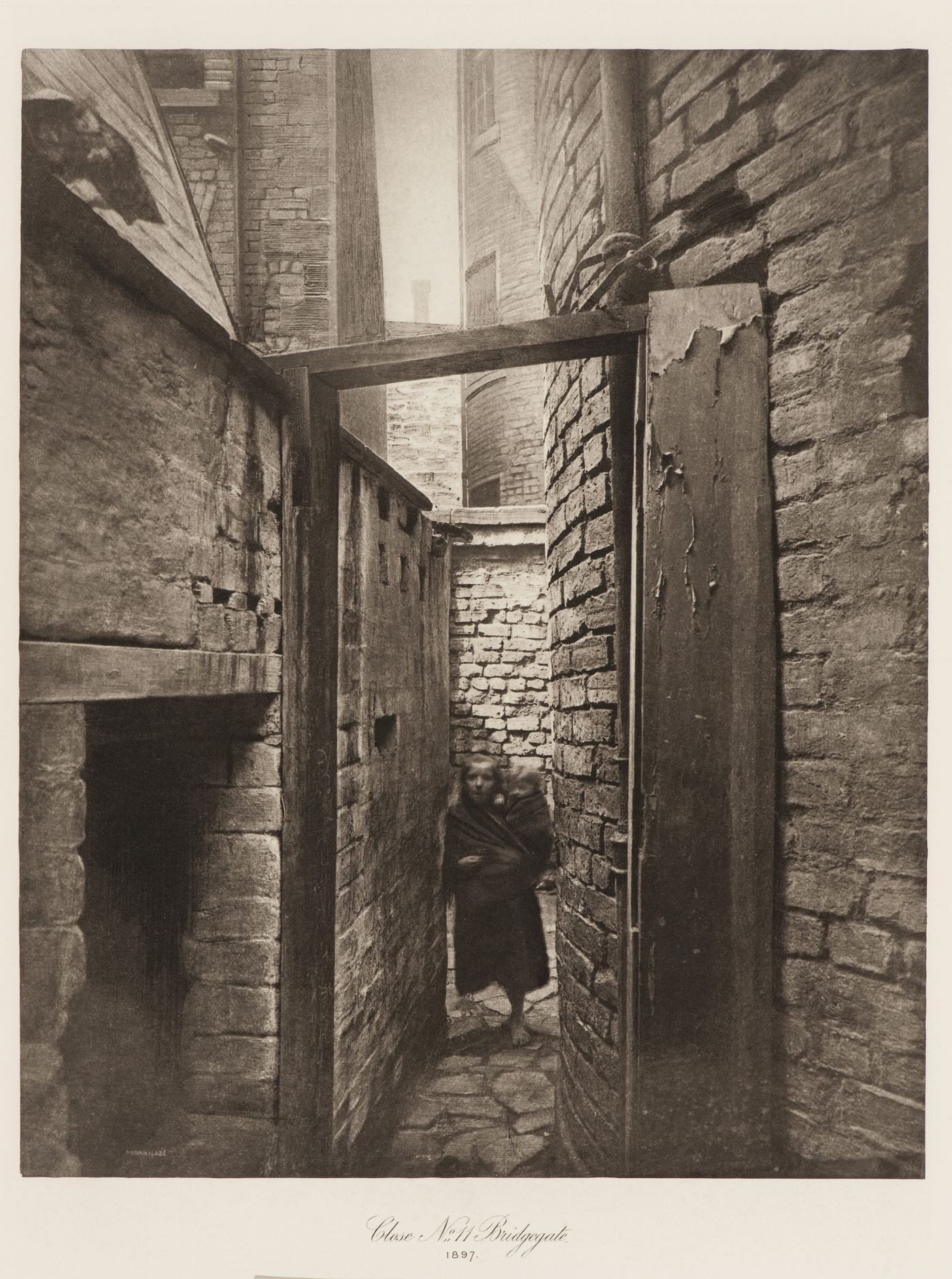 Close No 11 Bridgegate, 1897