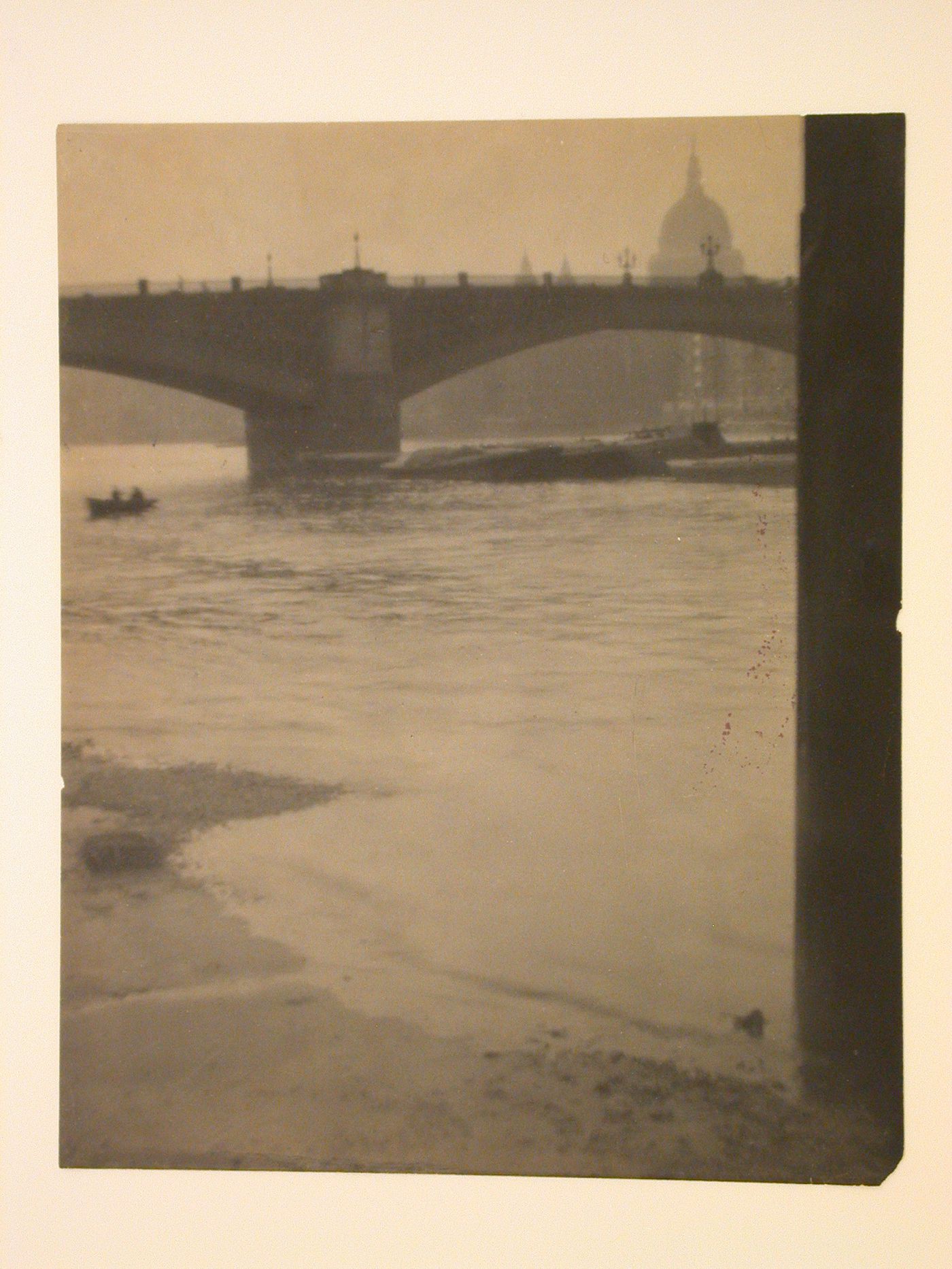 Bridge with Saint Pauls Cathedral in background, illustration to James' "Princess Casamassima", London, England