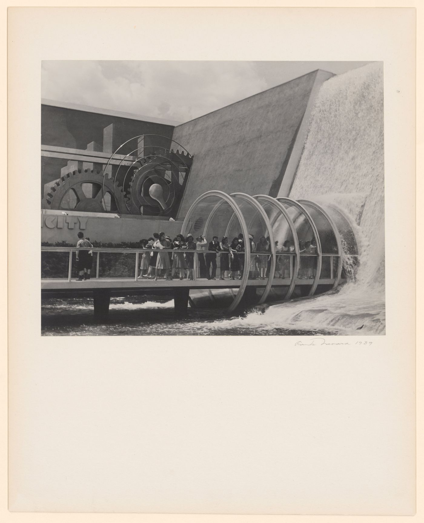 New York World's Fair (1939-1940): View of Fountain and spillway connected to Electric Utilities Exhibit by glass-enclosed tube