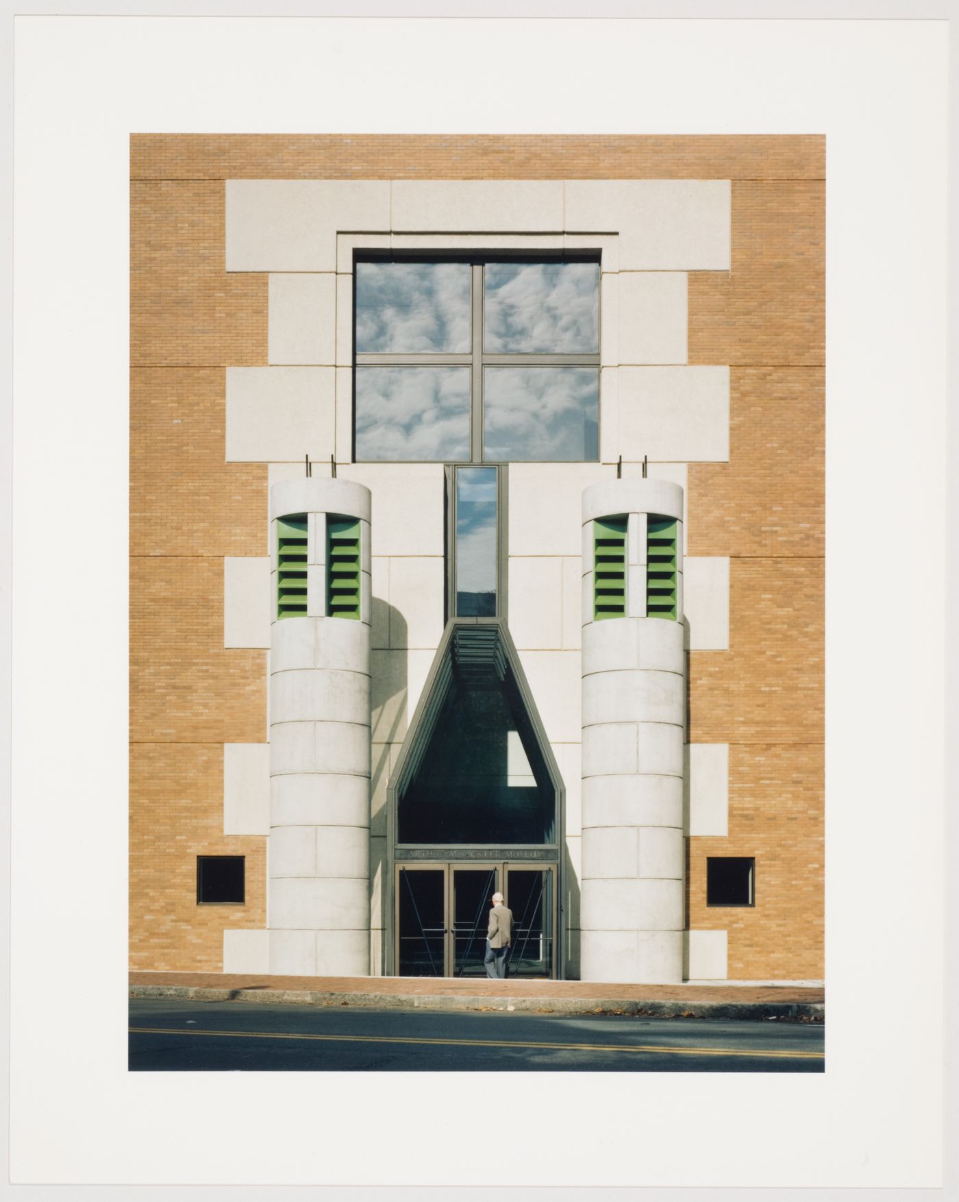 Arthur M. Sackler Museum, Cambridge, Massachusetts: view of entrance