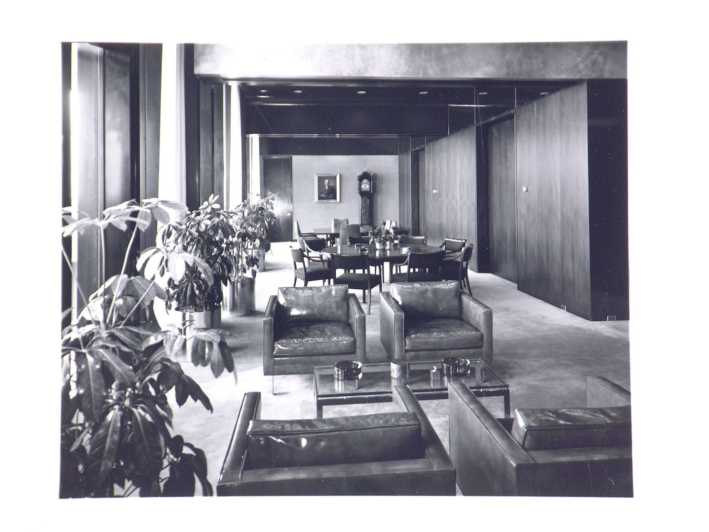 Interior view of waiting and meeting areas, Hartford National Bank and Trust Company building, Hartford, Connecticut, United States