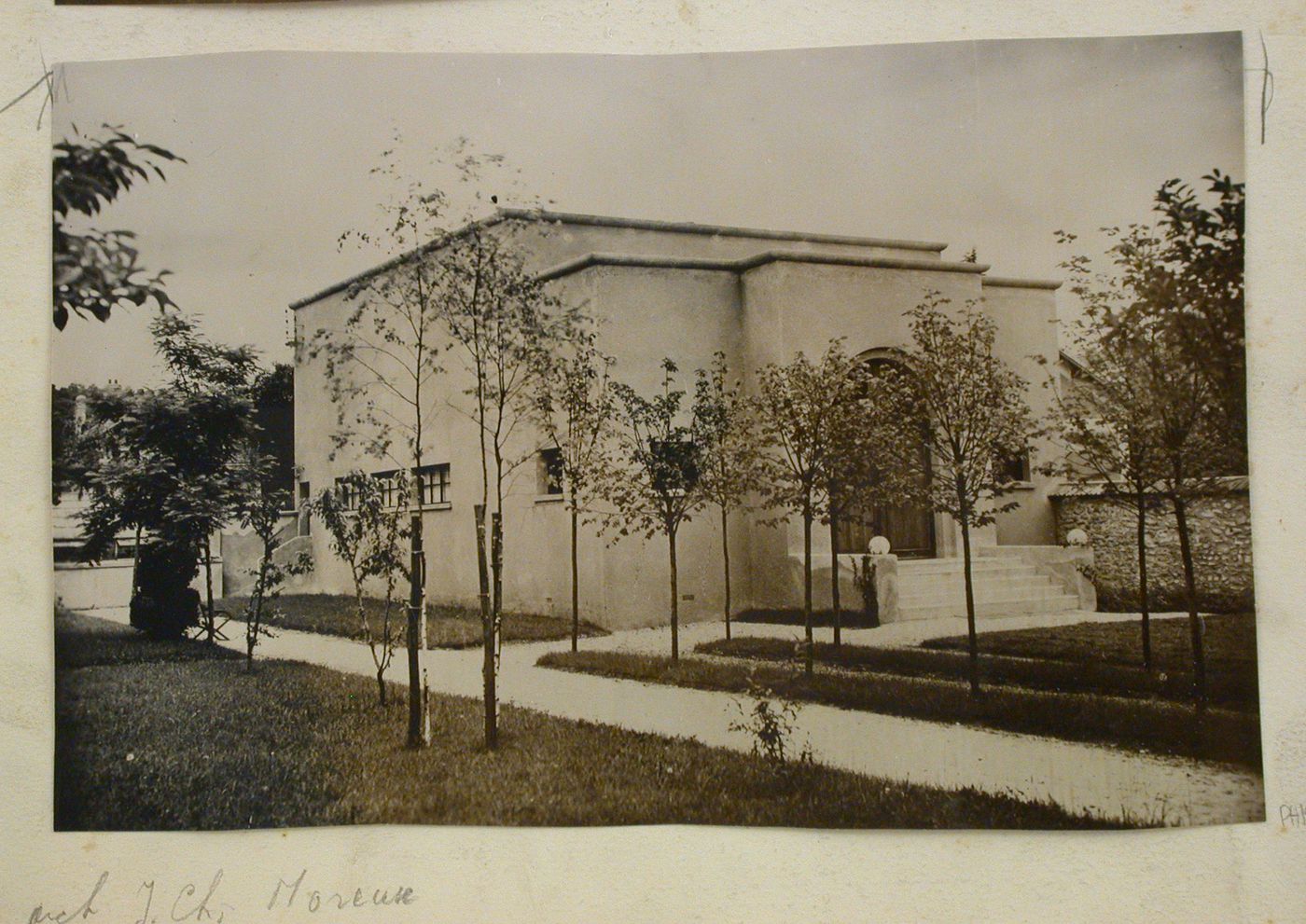 Salle de concert de Mme Wanda Landowska à St Leu la Forêt