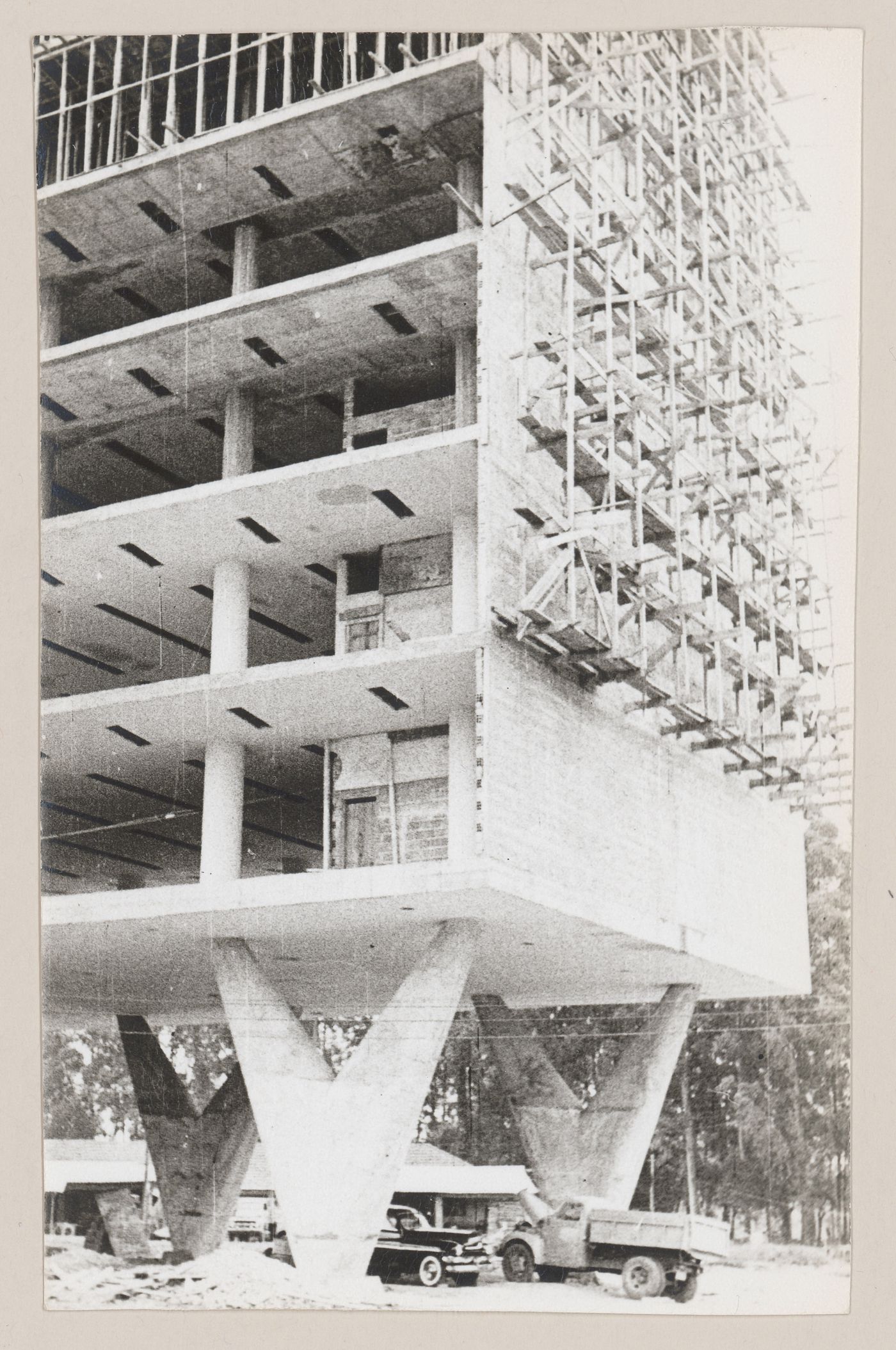 View of Palace of Agriculture, under construction, São Paulo, Brazil

