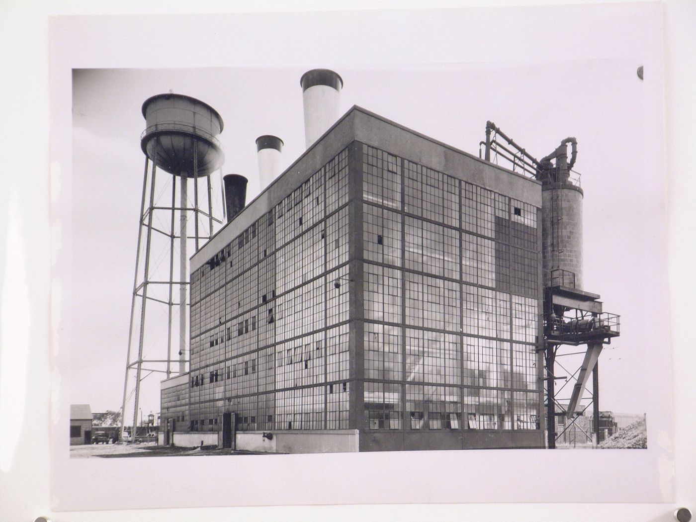 View of the principal and lateral façades of the addition to Boiler House No. 103, Half-Ton Truck Plant, Chrysler Corporation Dodge division, Mound and Eight Mile Roads, Detroit, Michigan