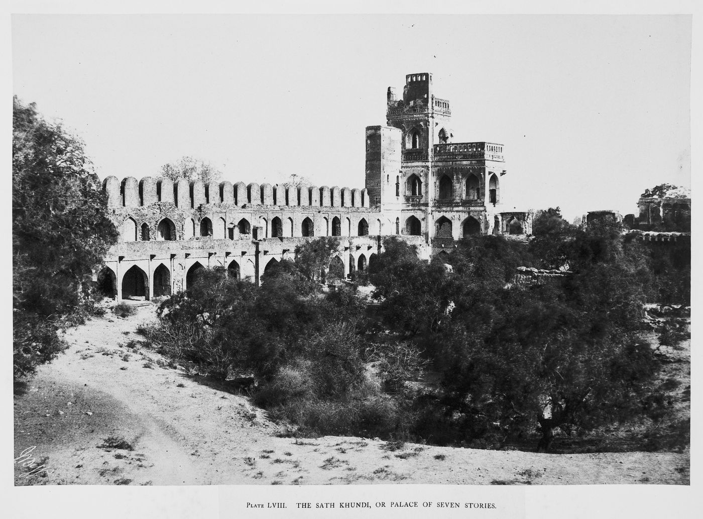 View of the Sath Khundi, Beejapore (now Bijapur), India