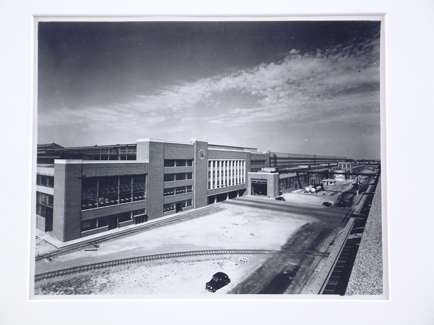 View of the principal façade of the Pressed Steel Shop, Rouge River Plant, Ford Motor Company, Dearborn, Michigan